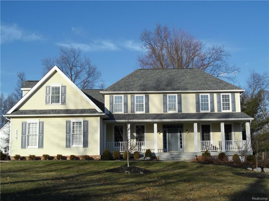 3219 Lakewood Shores Drive - Photo 1