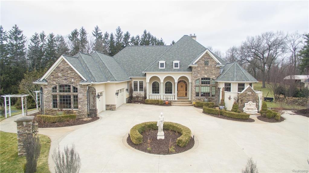 3434 High Hillcrest Drive - Photo 1