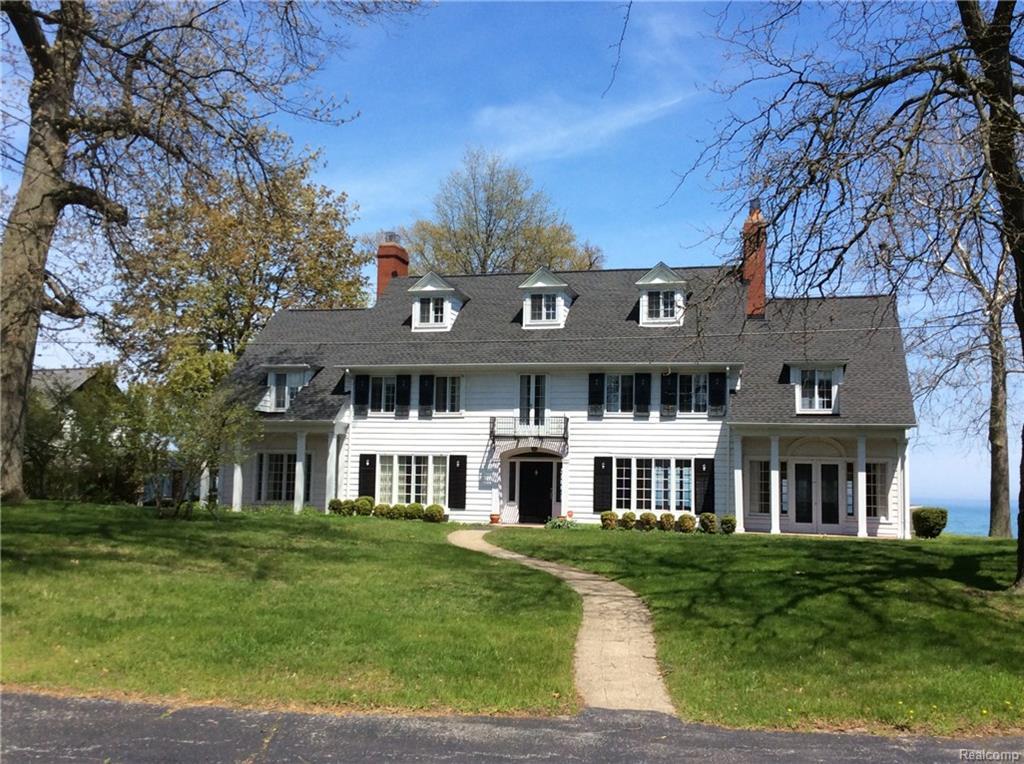 4426 Gratiot Avenue - Photo 1