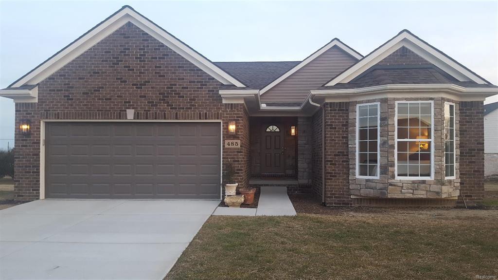 485 Corinth Circle - Photo 1