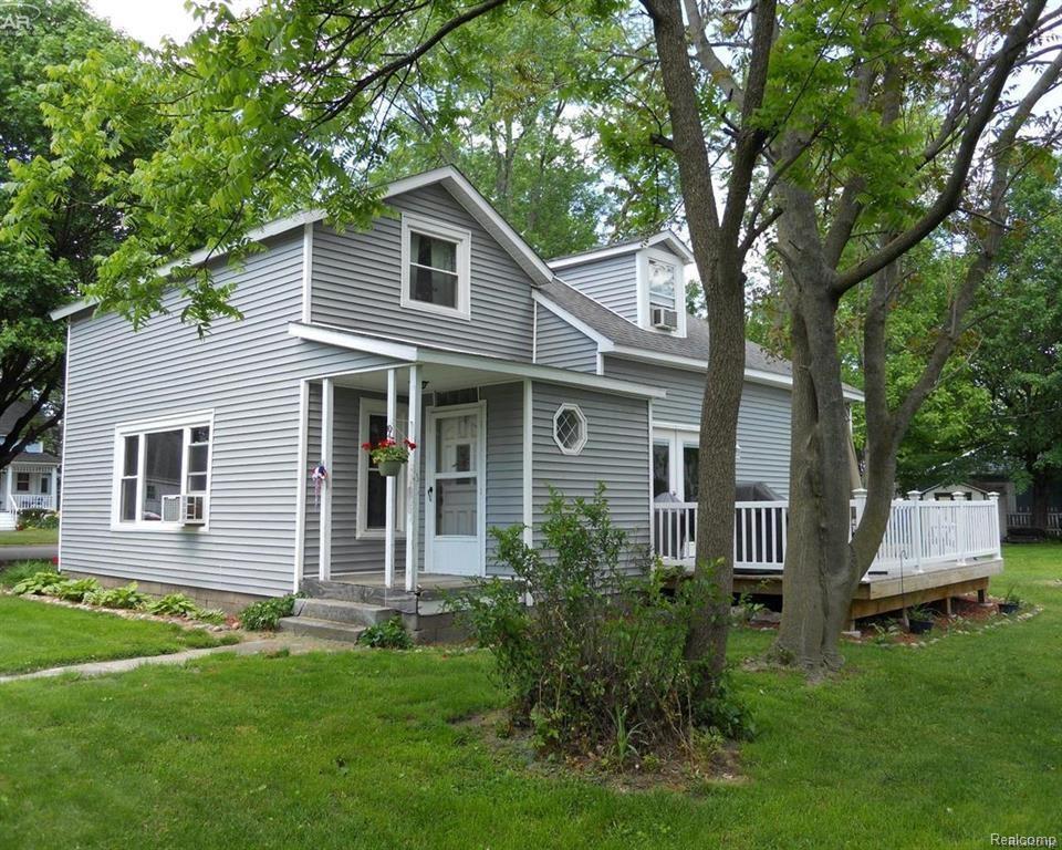 552 Chestnut Street - Photo 1