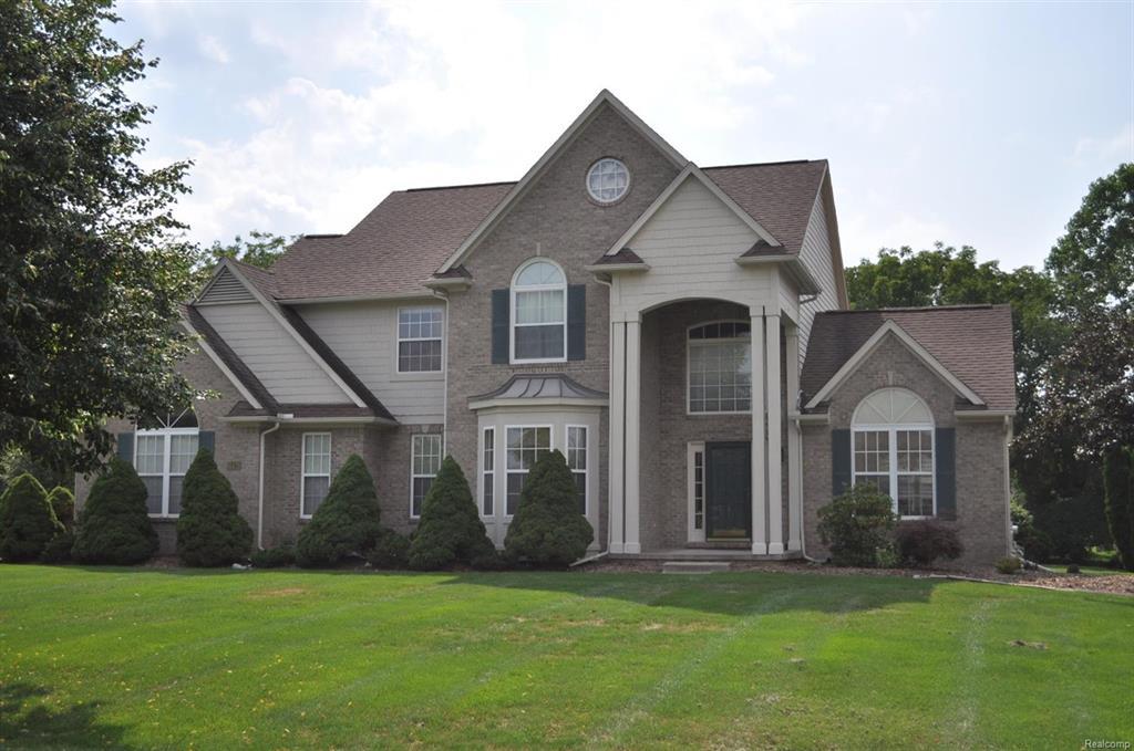 4470 Lakeside Court - Photo 1