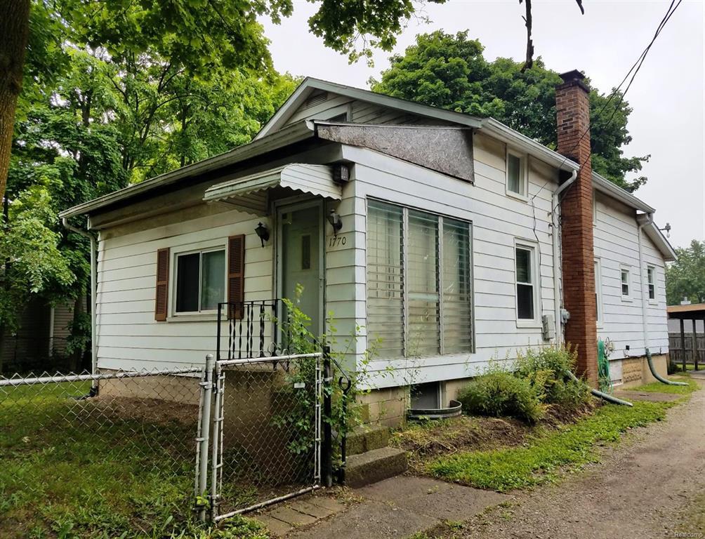 1770 Maple Road - Photo 1