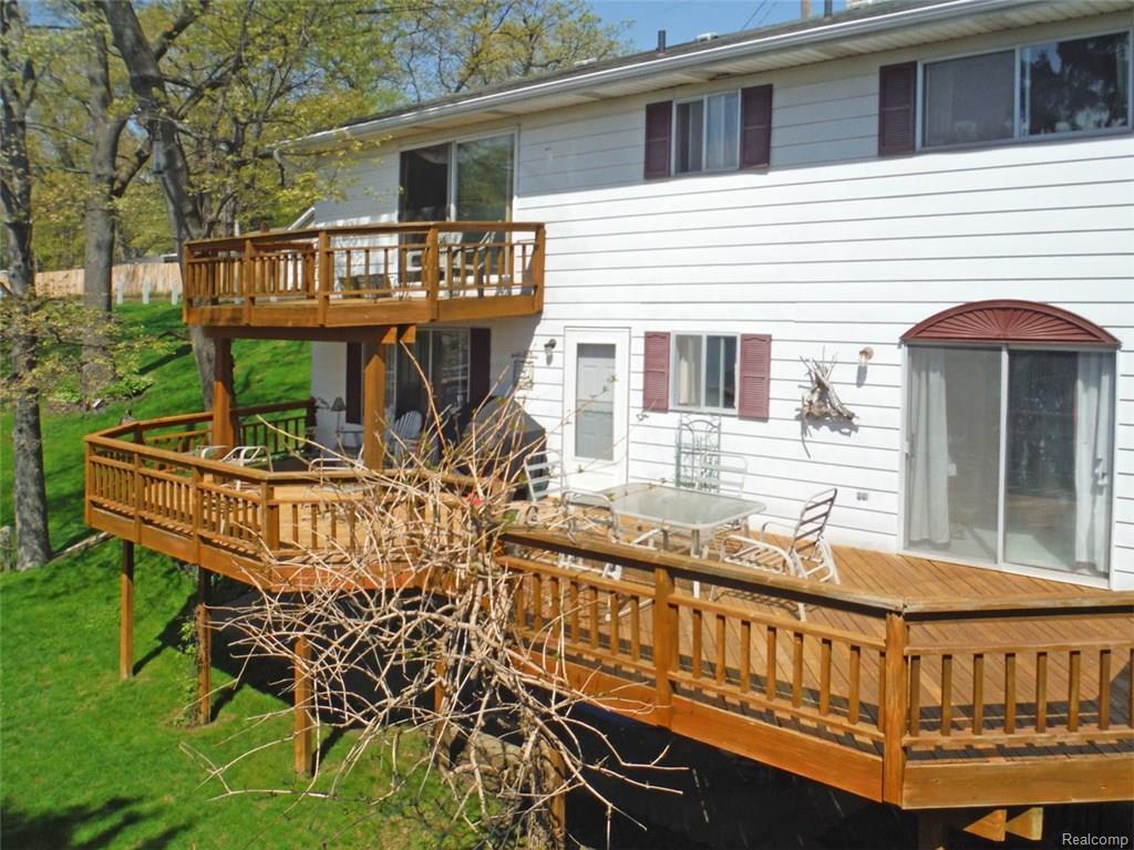 3930 Lamont Drive - Photo 1