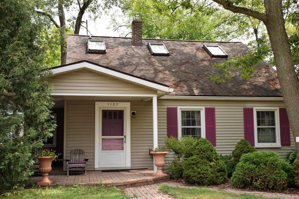 1127 Birk Avenue - Photo 1