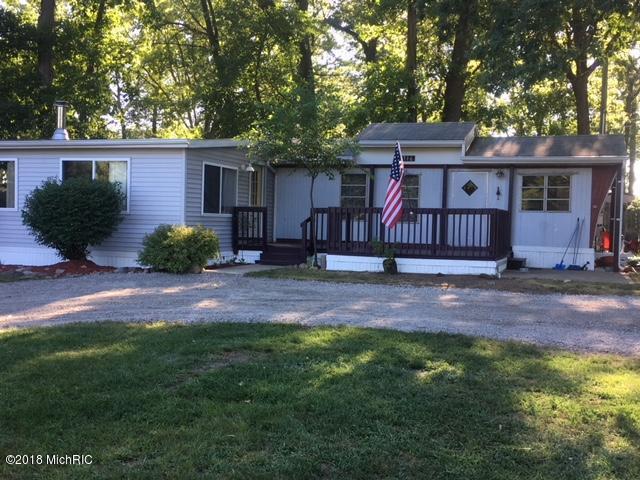 716 Third Dr - Photo 1