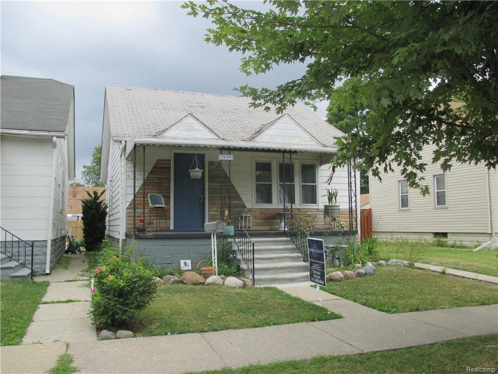 1534 Empire Avenue - Photo 1