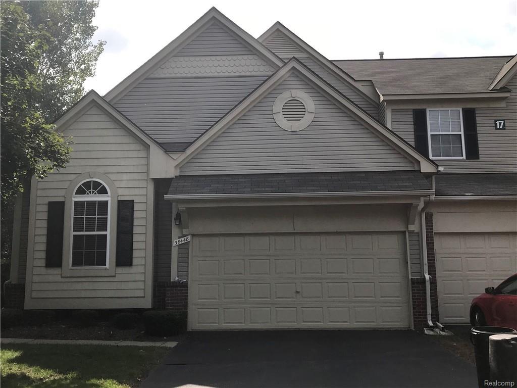 38448 Lynwood Court - Photo 1