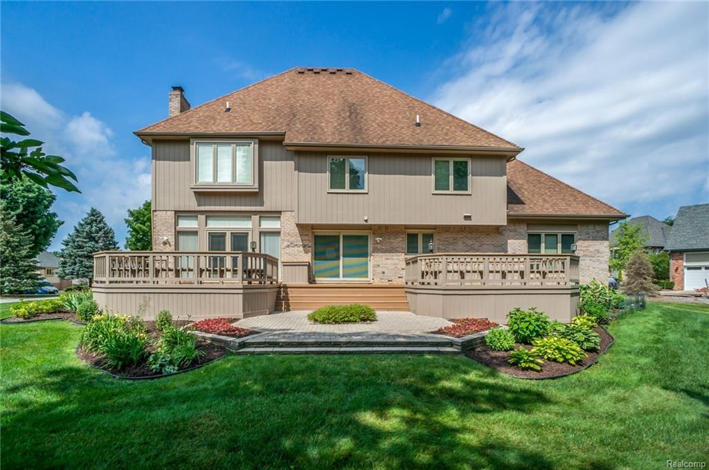 10784 Wellington Court - Photo 1