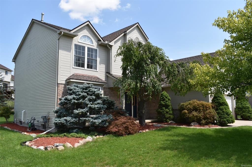 2354 Dahlia Court - Photo 1