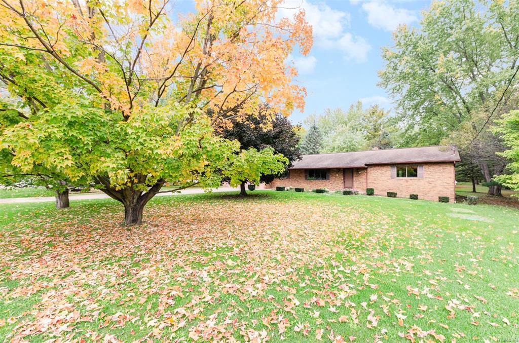 8456 Dexter Chelsea Road - Photo 1