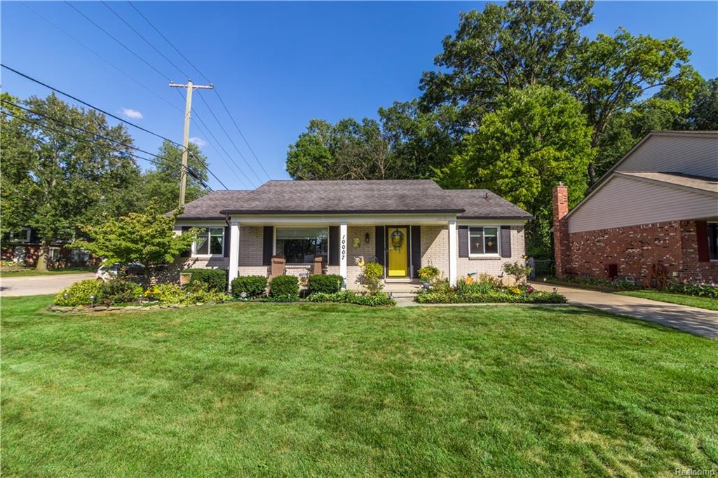 10007 Continental Drive - Photo 1