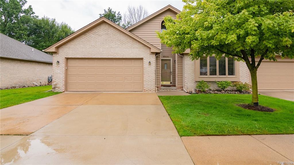 33124 Whispering Lane - Photo 1