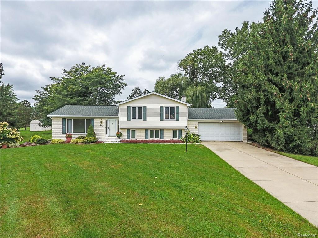 988 Mary Drive - Photo 1