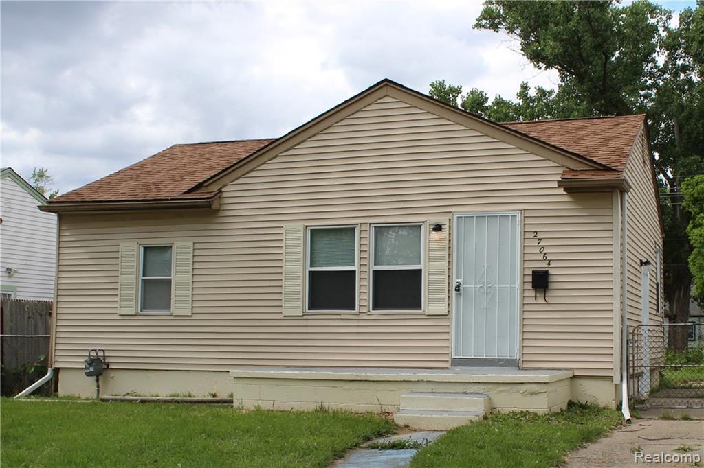27064 Notre Dame Street - Photo 1