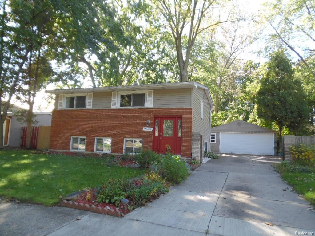 18945 Brentwood Street - Photo 1