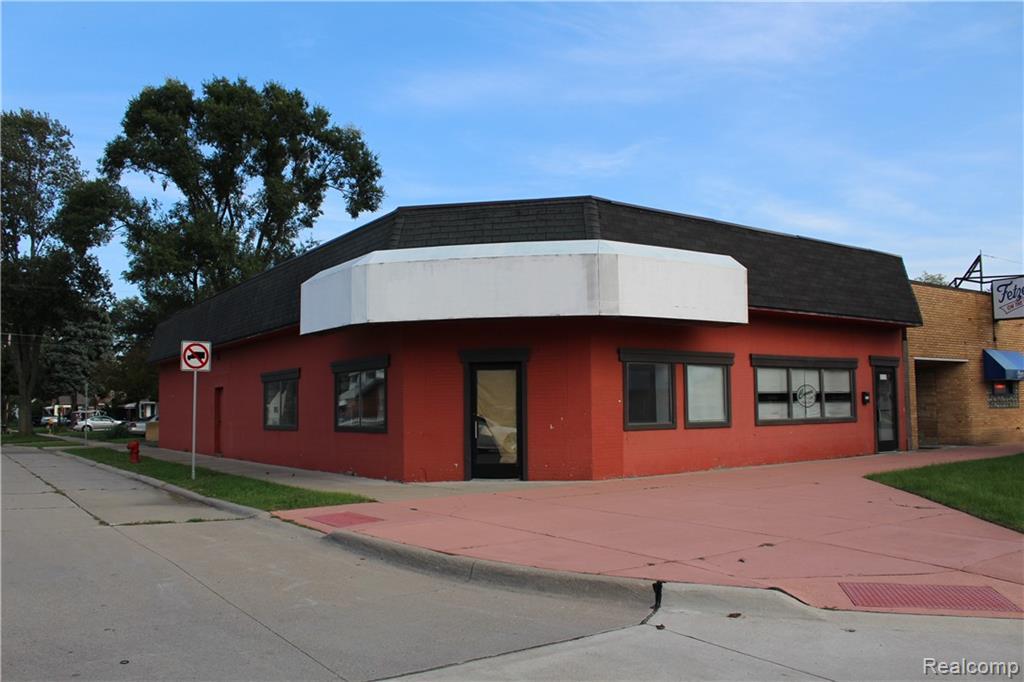 5111 Beech Daly Street - Photo 1