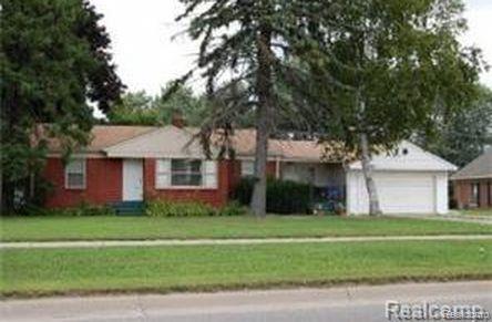 685 Maple Road - Photo 1