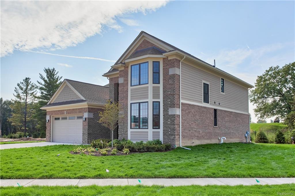 20201 Beacon Way - Photo 1