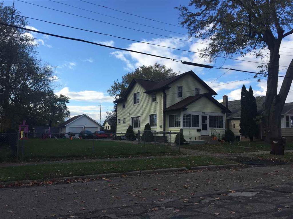 832 Maltby - Photo 1