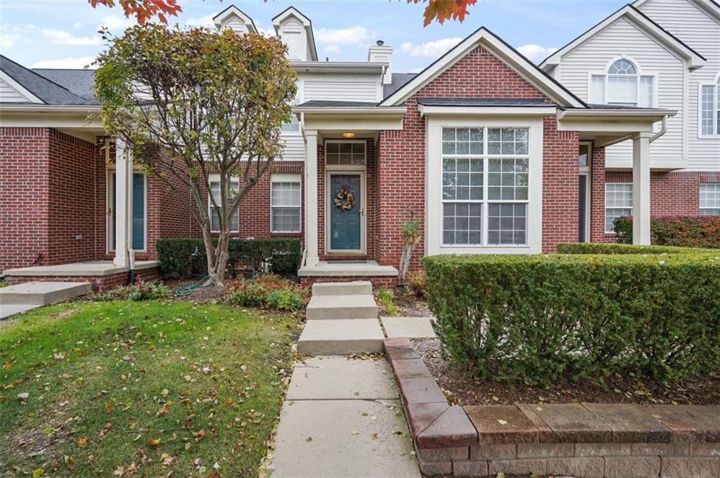 4104 Cameron Cir - Photo 1