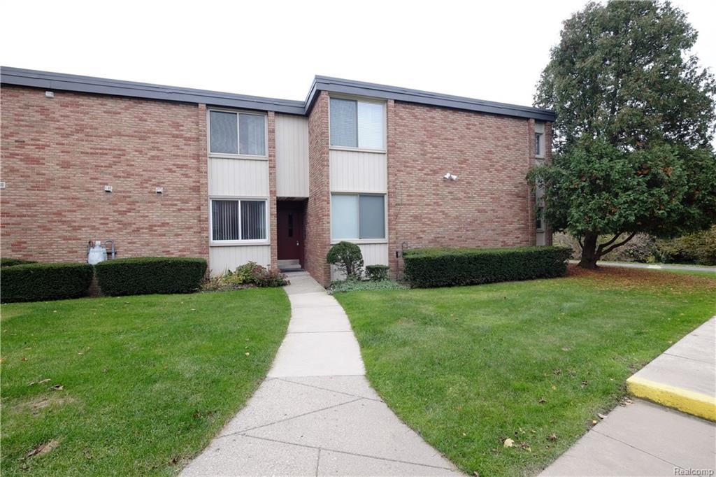 4047 Maple Road - Photo 1