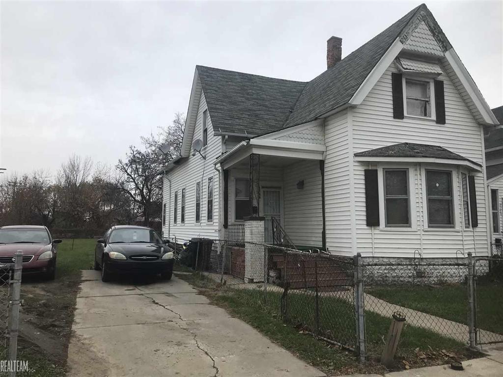 2139 Canfield - Photo 1