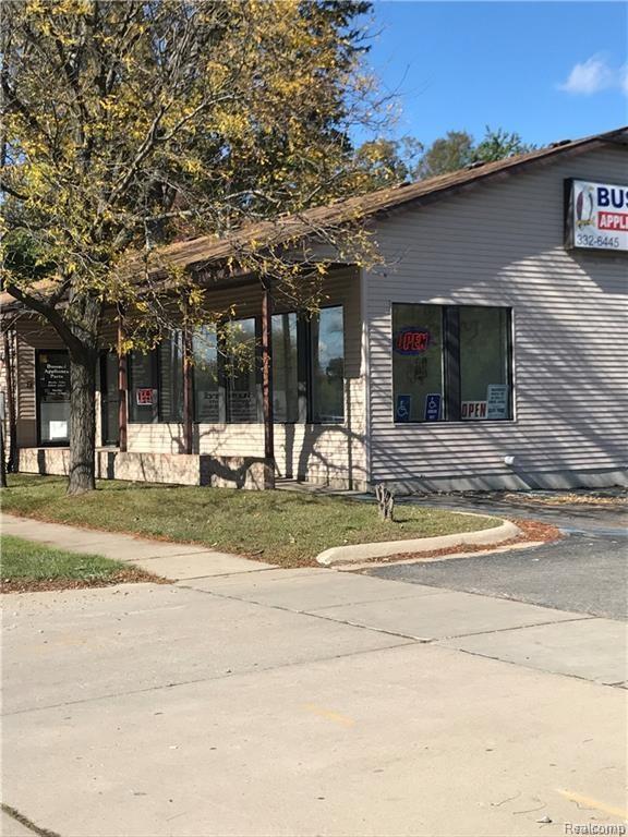 240 Walton Boulevard - Photo 1