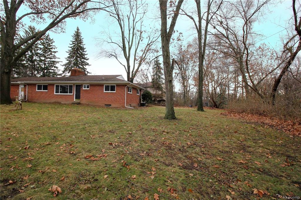 2436 Sanders Pl - Photo 1