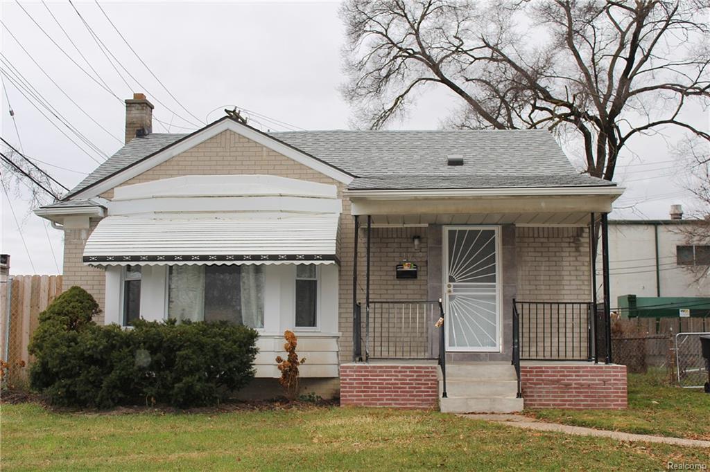 19129 Riverview Street - Photo 1