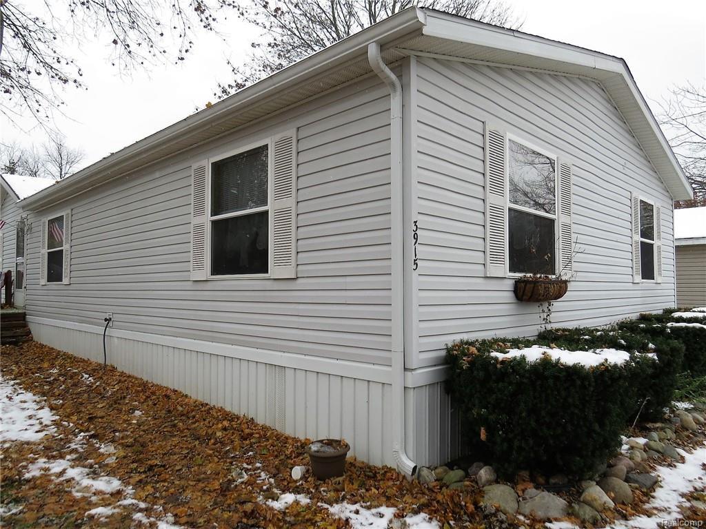 3915 Azalea Court - Photo 1