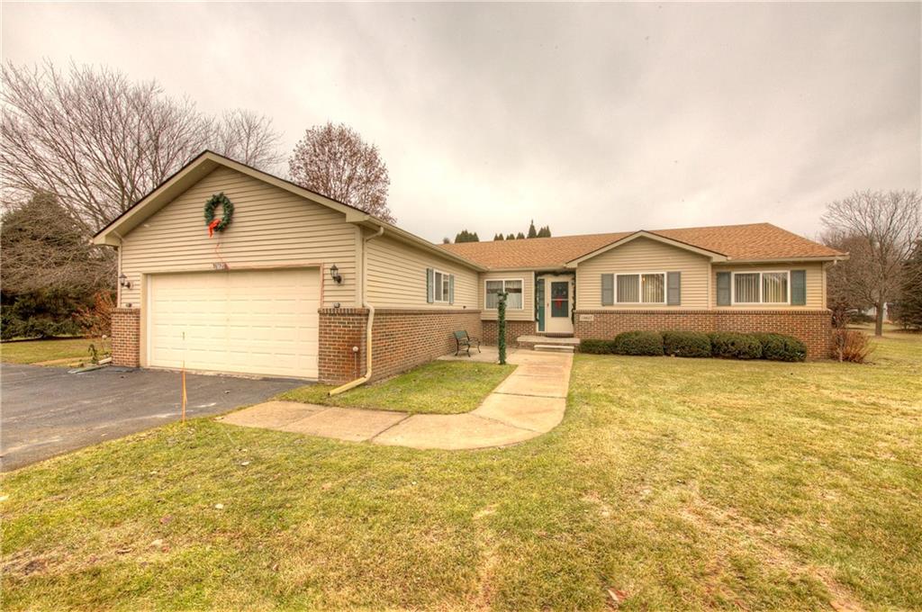 13827 Hearthstone Ln - Photo 1