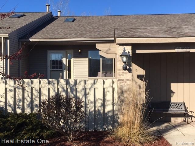 62402 Raleigh Court - Photo 1
