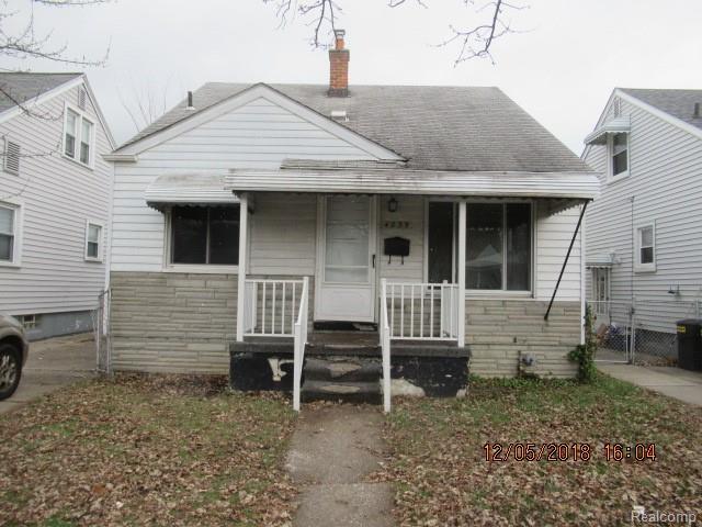 4239 Longtin Avenue - Photo 1