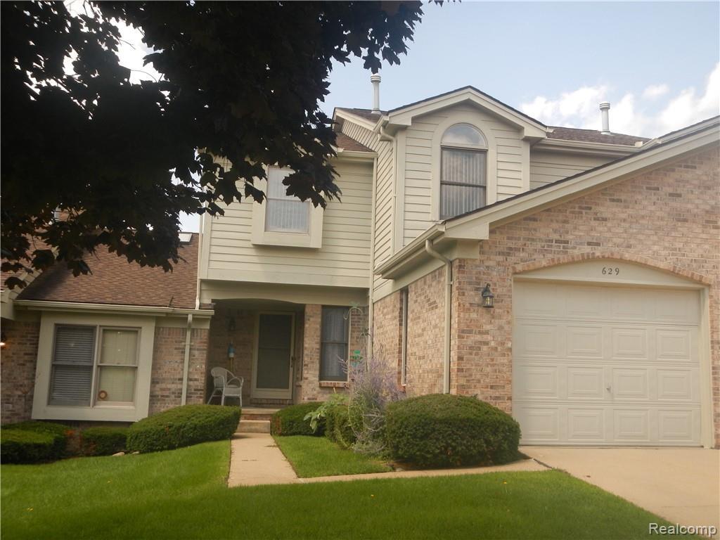 629 Summit Ridge Drive - Photo 1