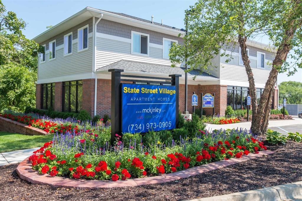2227 State Street - Photo 1