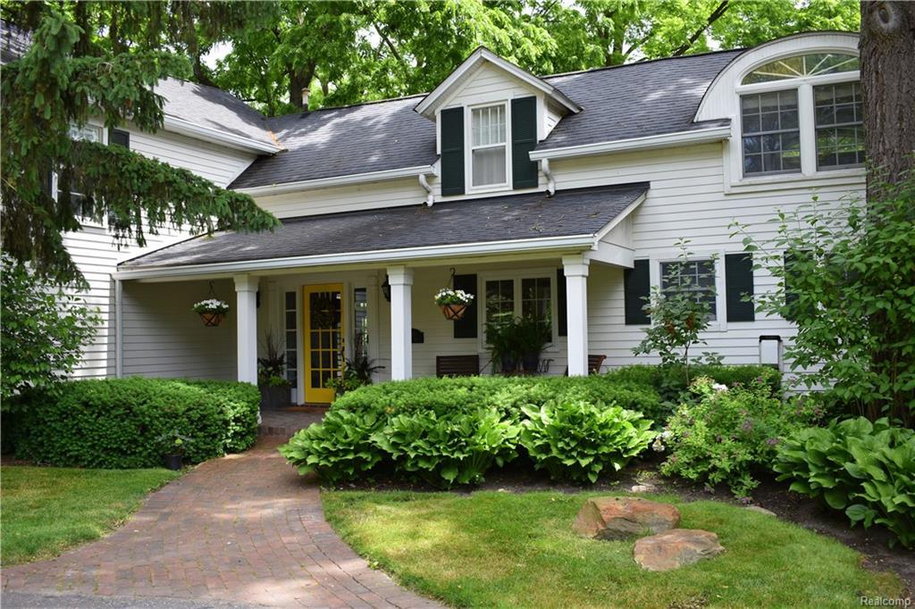 2835 Orchard Place - Photo 1