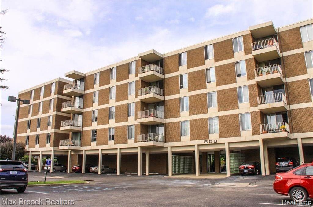 600 Brown Street - Photo 1