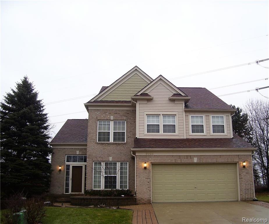 3845 Crestwood Court - Photo 1