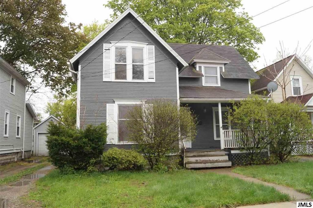 609 Union St - Photo 1