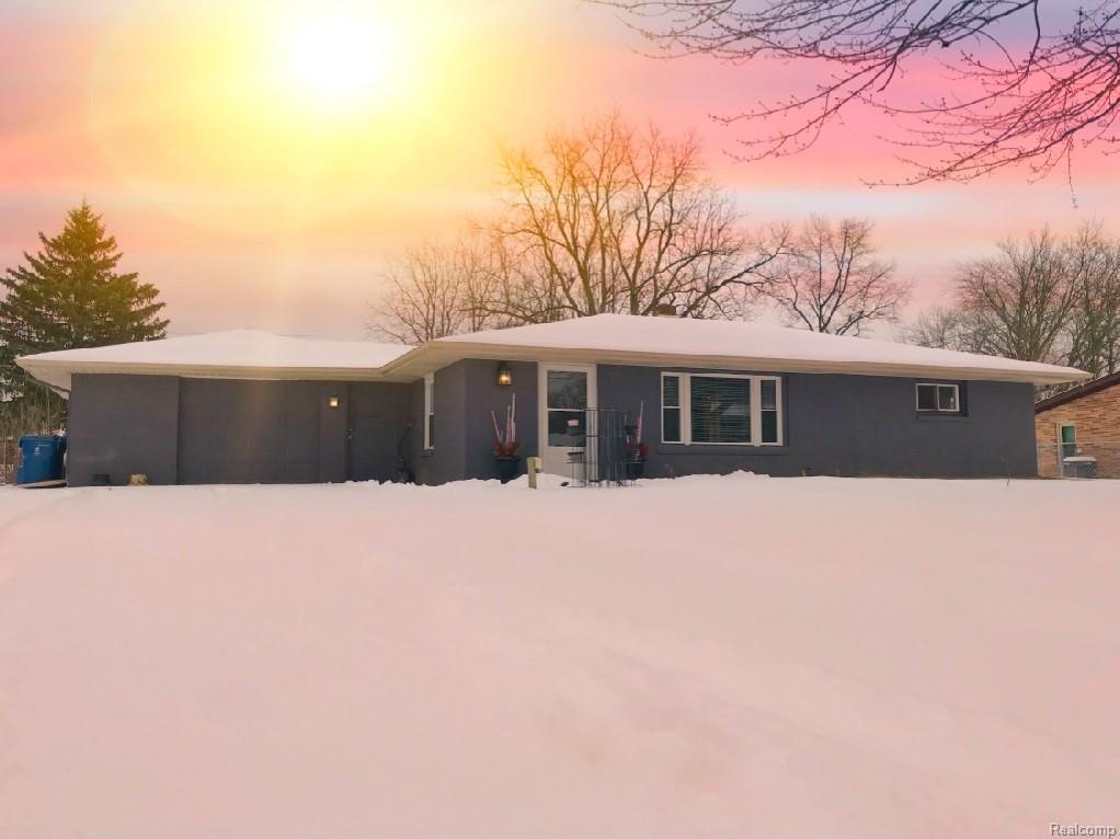 15205 Charluene Drive - Photo 1