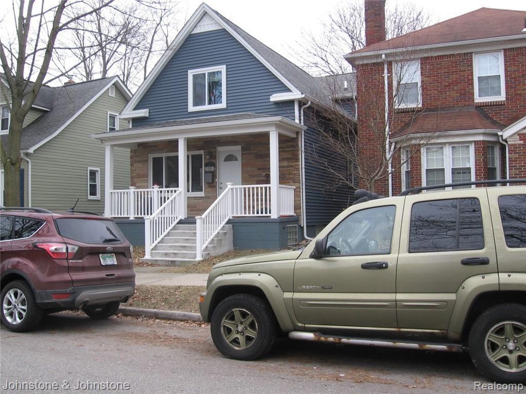925 Beaconsfield Avenue - Photo 1
