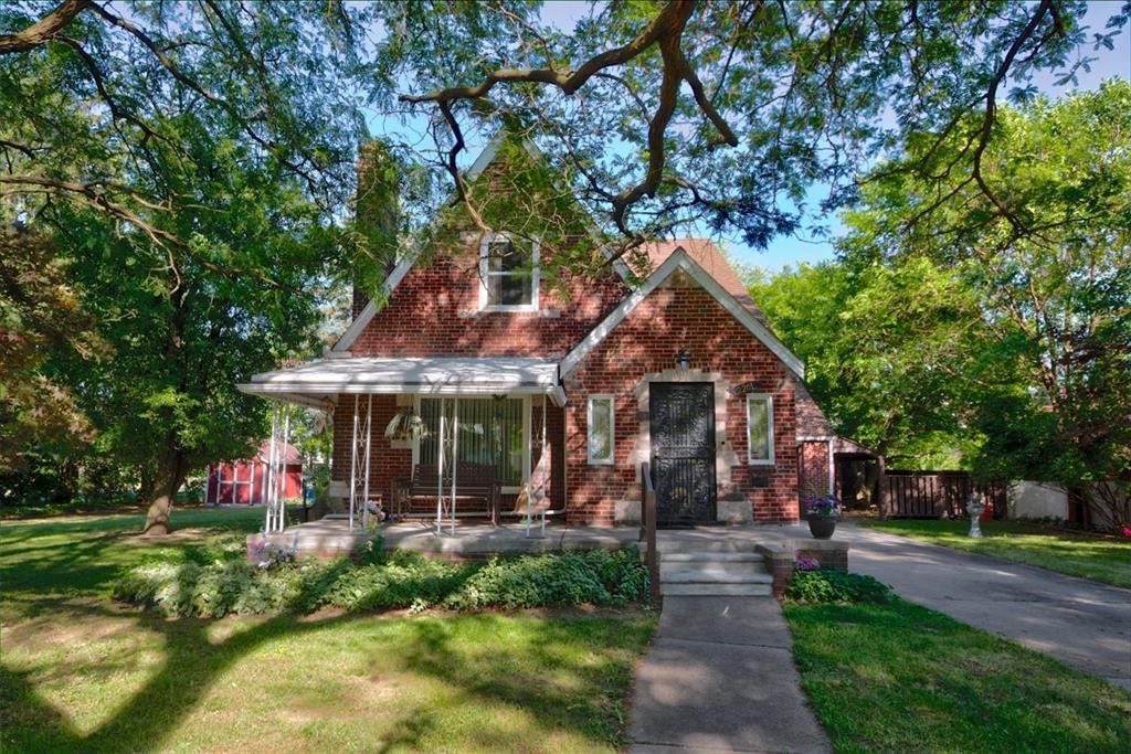 2261 Fort Park Boulevard - Photo 1