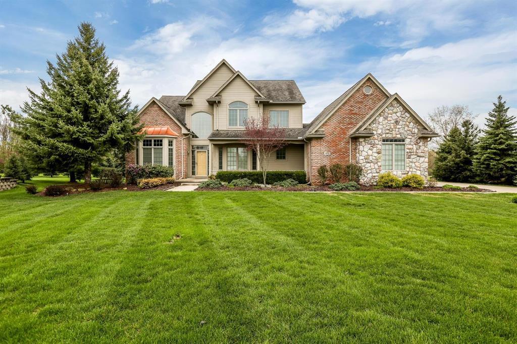 471 Hunters Crest Drive - Photo 1