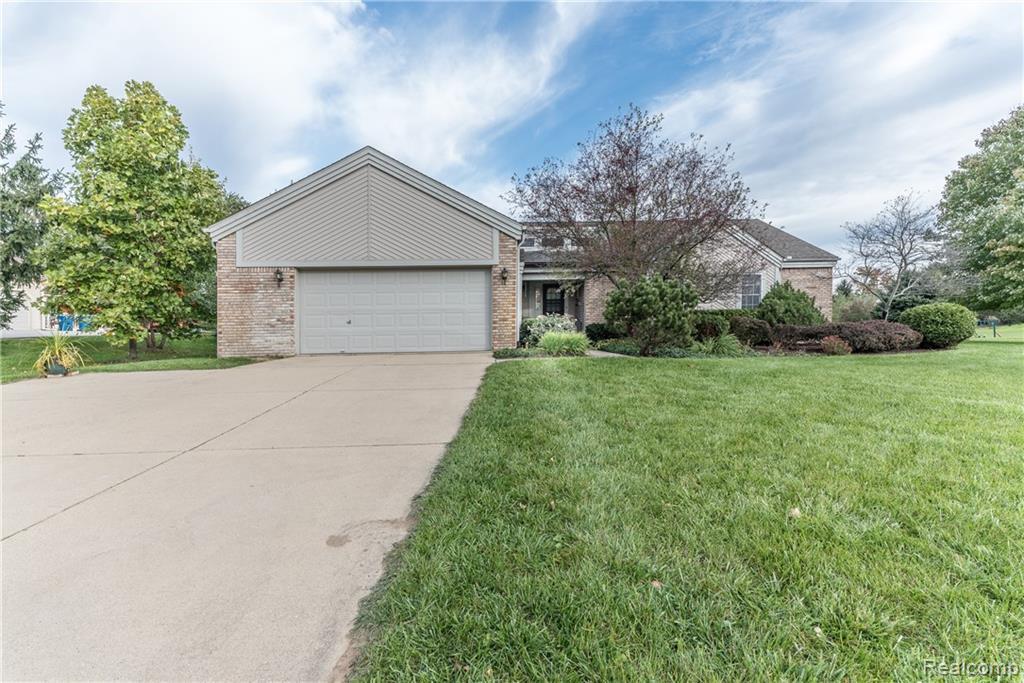 1608 Mallard Cove Drive - Photo 1