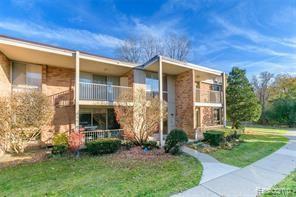 4041 Maple Road - Photo 1