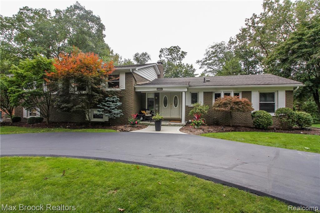 32851 Red Oaks Trail - Photo 1