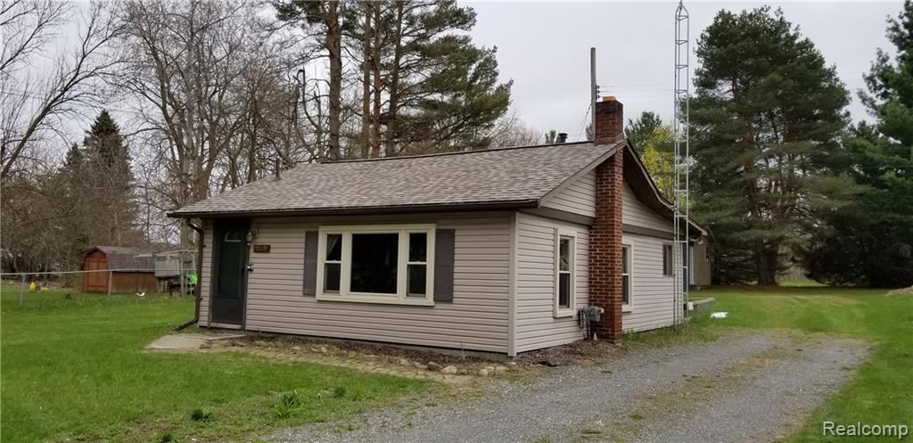 5765 Hemingway Lake Road - Photo 1