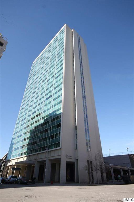 555 William Street - Photo 1