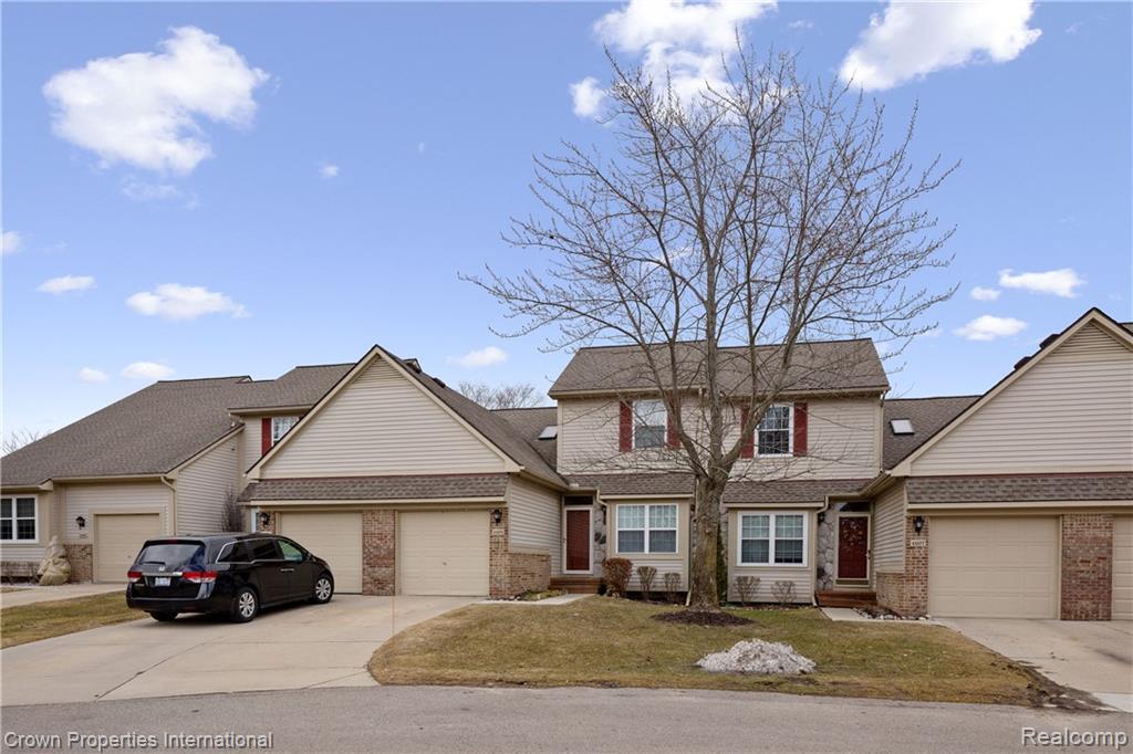 41675 Juniper Circle - Photo 1